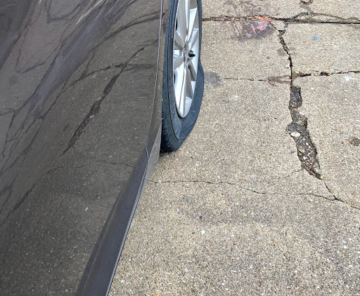 Tire Shop «Discount Tire Store - McKinney, TX», reviews and photos, 2751 S Central Expy, McKinney, TX 75070, USA