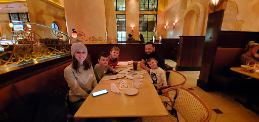 Restaurant «The Cheesecake Factory», reviews and photos, 148 Crocker Park Blvd, Westlake, OH 44145, USA