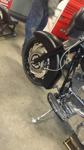 Motorcycle Dealer «MOMS Foxboro», reviews and photos, 1000 Washington St, Foxborough, MA 02035, USA