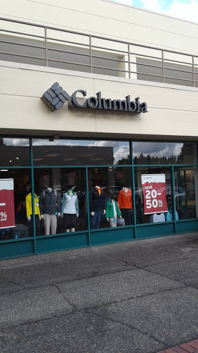 Sportswear Store «Columbia Sportswear Outlet», reviews and photos, 3 Monroe Pkwy, Lake Oswego, OR 97035, USA
