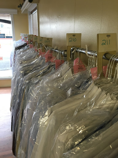 Dry Cleaner «Durfey Extra Care Dry Cleaners», reviews and photos, 325 S Main St, Pleasant Grove, UT 84062, USA