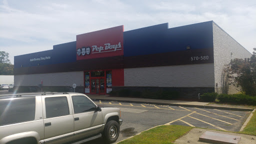 Auto Parts Store «Pep Boys Auto Parts & Service», reviews and photos, 570-580 Providence Hwy, Dedham, MA 02026, USA