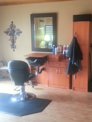 Hair Salon «Studio Hair by Holly in Salons of Nevada, Texas», reviews and photos, 18942 High Meadow Rd, Nevada, TX 75173, USA