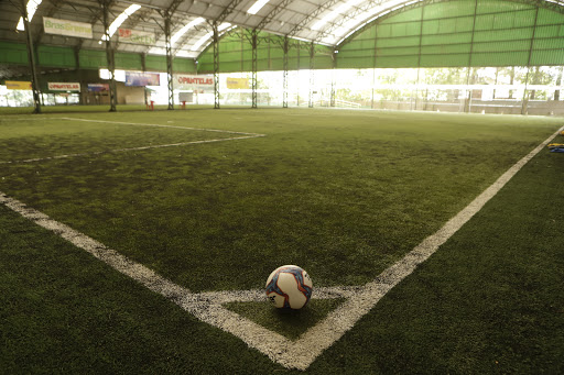 R10 Academy Curitiba - Escola de Futebol