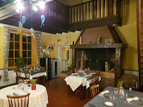 Atmosphère du Restaurant français Le Vieux Chaudron à Ormoy-la-Rivière - n°8