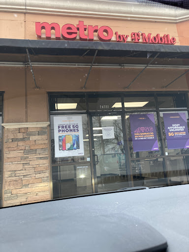 MetroPCS Authorized Dealer, 24551 TX-494 Loop, Kingwood, TX 77339, USA, 