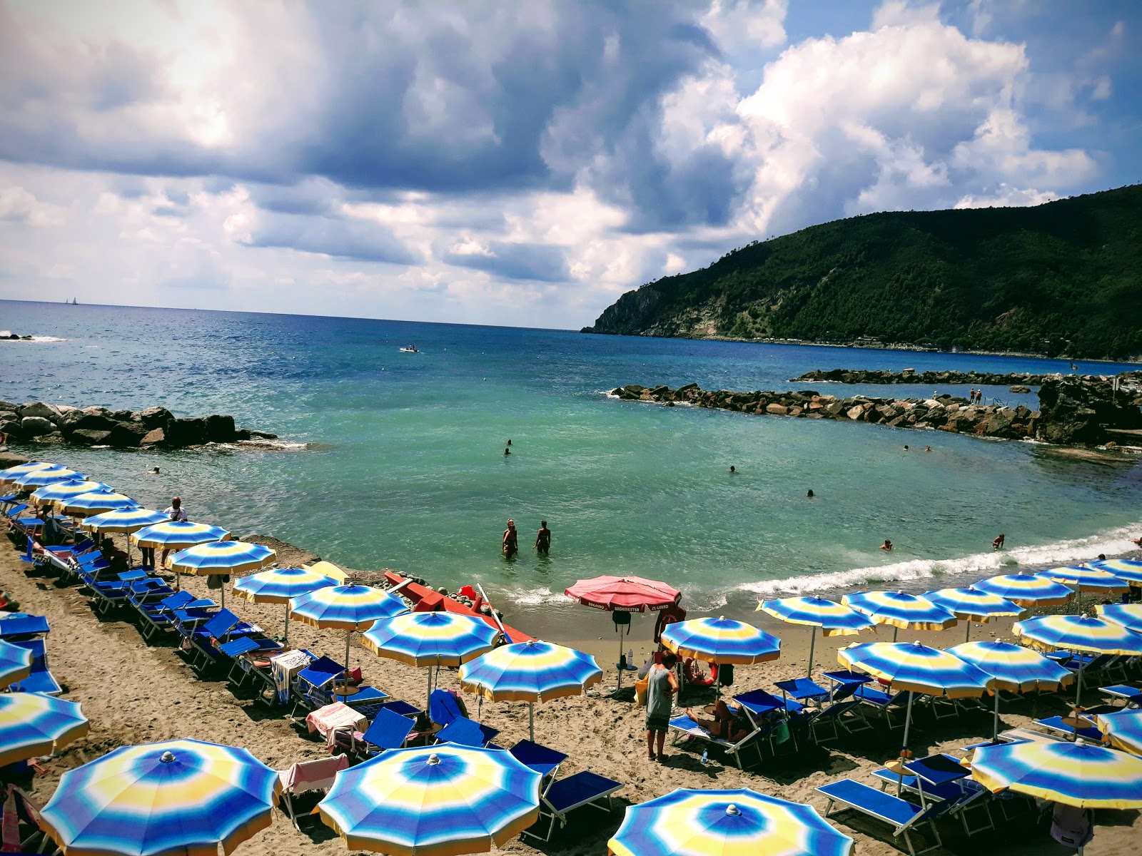 Photo of Moneglia beach II with partly clean level of cleanliness