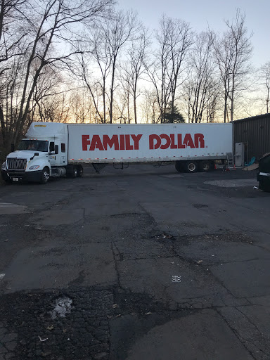 Family Dollar, 352 Marlborough St, Portland, CT 06480, USA, 