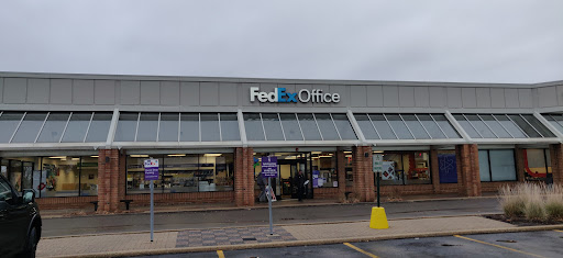 FedEx Office Print & Ship Center, 369 W Army Trail Rd, Bloomingdale, IL 60108, USA, 