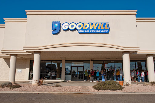 Clothing Store «Iron Springs Goodwill Retail Store & Donation Center», reviews and photos