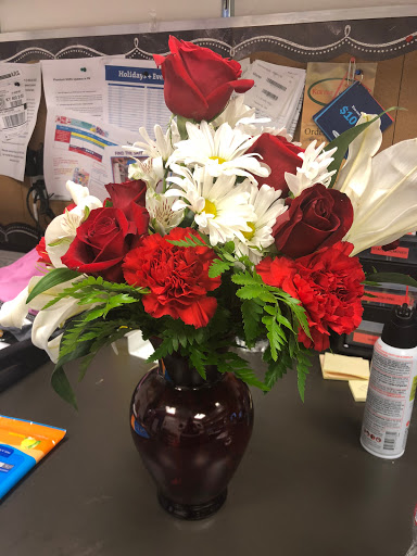 Florist «Humble Flower Shop», reviews and photos, 313 E Main St, Humble, TX 77338, USA