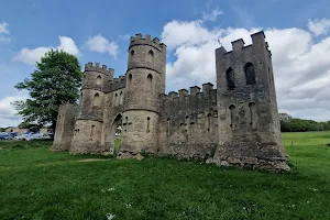 Sham Castle image