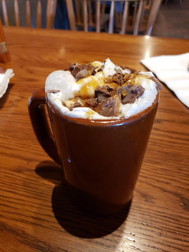 American Restaurant «Cracker Barrel Old Country Store», reviews and photos, 18531 N Creek Dr, Tinley Park, IL 60477, USA