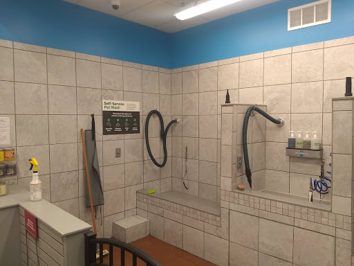 Pet Supply Store «Pet Supplies Plus», reviews and photos, 211 Golden Isles Plaza, Brunswick, GA 31520, USA