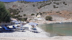 Marathounda Bay'in fotoğrafı dağlarla çevrili