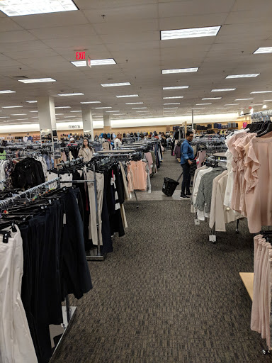 Department Store «Nordstrom Rack Pentagon Centre», reviews and photos, 1201 S Hayes St, Arlington, VA 22202, USA