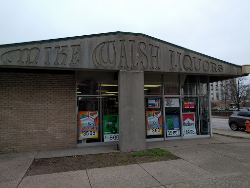 Mike Walsh Liquor & Beer, 200 E Market St, Louisville, KY 40202, USA, 