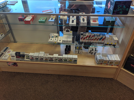 Tobacco Shop «Puffins Smoke Shop», reviews and photos, 194 Reservoir Ave, Pawtucket, RI 02860, USA
