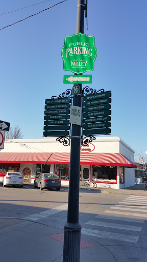 Wine Store «Wines of Iowa», reviews and photos, 234 5th St, West Des Moines, IA 50265, USA