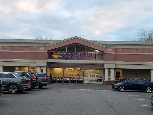 Grocery Store «Stop & Shop», reviews and photos, 400 Demarest Ave, Closter, NJ 07624, USA
