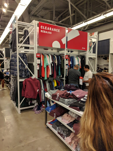 Clothing Store «Old Navy», reviews and photos, 1172 Great Mall Dr, Milpitas, CA 95035, USA