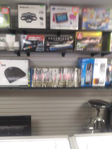 Pawn Shop «VIP Pawn Shop & Guns Orem», reviews and photos, 1015 State St, Orem, UT 84097, USA