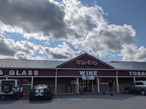 Wine Store «The City Tobacco & Beverage», reviews and photos, 621 Lafayette Rd, Seabrook, NH 03874, USA