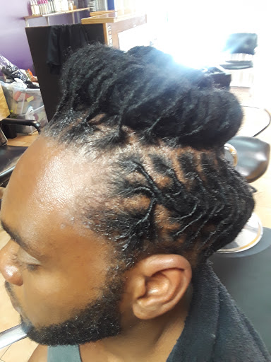 Beauty Salon «J J Hair & Nail Salon Inc», reviews and photos, 4071 NW 34th St, Lauderdale Lakes, FL 33319, USA