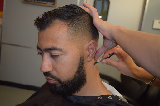 Barber Shop «Shave & Blade Barber Shop», reviews and photos, 9824 West Northern Avenue, #200, Peoria, AZ 85345, USA