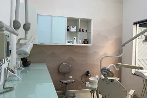 Odontológica - Dentistas em Sorocaba image