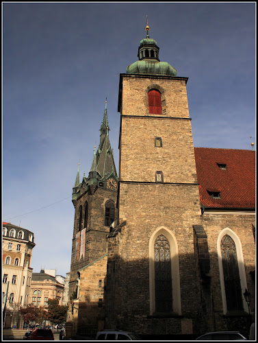 Recenze na Římskokatolická farnost u kostela sv. Jindřicha a sv. Kunhuty Praha-Nové Město v Praha - Kostel