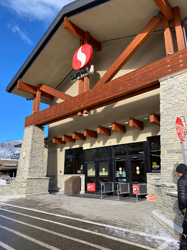 Grocery Store «Safeway», reviews and photos, 2131 N Frontage Rd W, Vail, CO 81657, USA