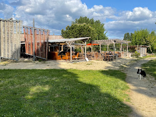 Photo n°54 de La Toue Cabanée - Guinguette à Gennes-Val-de-Loire ()