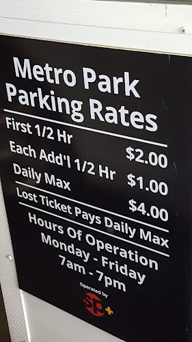 Metro Park @ Metro Court - Parking garage