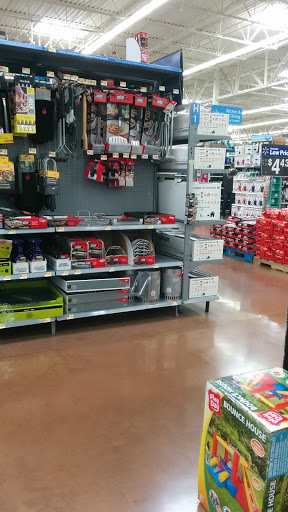 Department Store «Walmart Supercenter», reviews and photos, 2000 Orchard Rd, Montgomery, IL 60538, USA