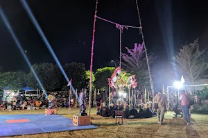 Lapangan Barat Ketigo image