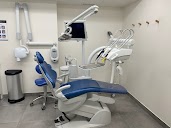 Clínica Dental Milenium Cuatro Caminos - Sanitas en A Coruña