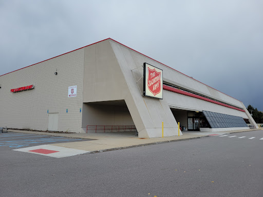 Thrift Store «The Salvation Army Family Store & Donation Center», reviews and photos, 823 E Auburn Rd, Rochester Hills, MI 48307, USA
