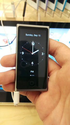 Computer Store «Apple Somerset», reviews and photos, 2800 W Big Beaver Rd, Troy, MI 48084, USA