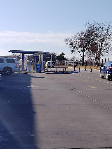 Car Wash «Shine Car Washes», reviews and photos, 1530 W Pleasant Run Rd, Lancaster, TX 75146, USA