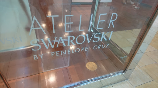 Jewelry Store «Swarovski Houston Galleria», reviews and photos, 5085 Westheimer Rd B3703, Houston, TX 77056, USA