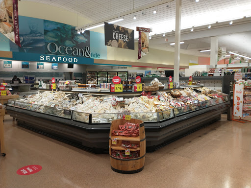 Supermarket «Super Stop & Shop», reviews and photos, 40 Furlong Dr, Revere, MA 02151, USA