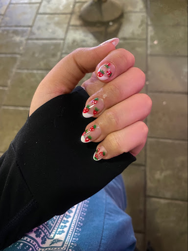 Semi-permanent nails London