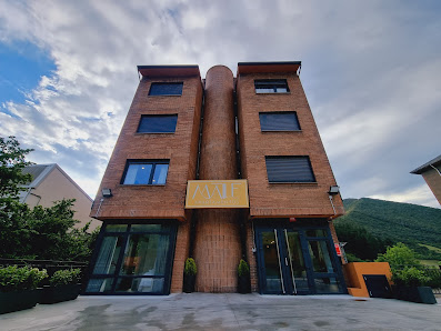 Apartamentos Maile C. Roscabado, 23, 39570 Potes, Cantabria, España