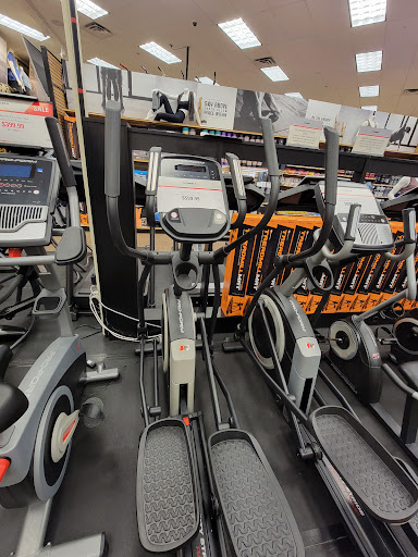 Shopping Mall «Columbia Mall», reviews and photos, 2800 S Columbia Rd, Grand Forks, ND 58201, USA