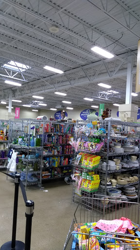 Thrift Store «Goodwill Store & Donation Center», reviews and photos, 6941 S Riverwood Blvd, Franklin, WI 53132, USA
