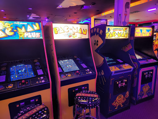 Shopping Mall «South Mall», reviews and photos, 3300 Lehigh St, Allentown, PA 18103, USA