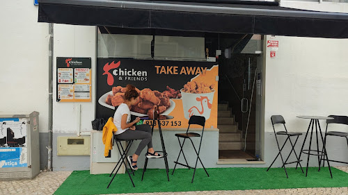 Chicken & Friends em Nazaré