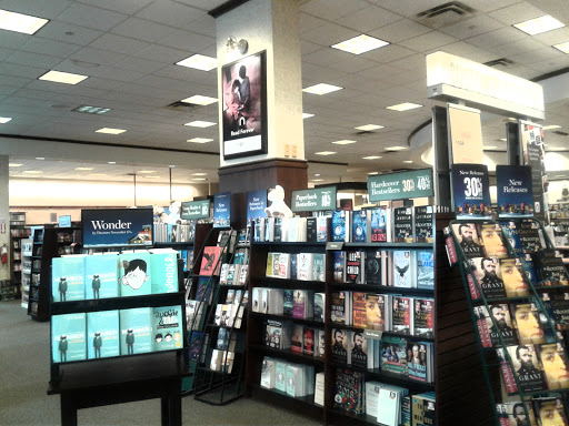 Book Store «Barnes & Noble», reviews and photos, 8136 W Bowles Ave, Littleton, CO 80123, USA