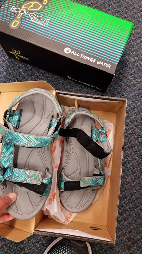 Sporting Goods Store «Big 5 Sporting Goods - Wilshire», reviews and photos, 6601 Wilshire Blvd, Los Angeles, CA 90048, USA